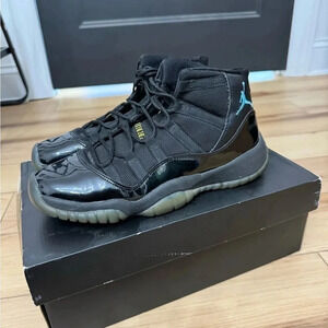 AIR JORDAN 11 RETRO